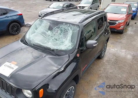 2015 Jeep Renegade Trailhawk из США, поврежденный, VIN ZACCJBCT4FPB36193